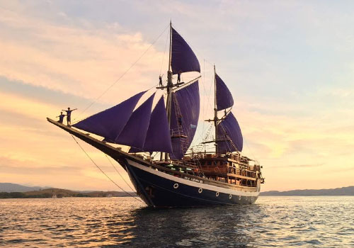 komodo cruise