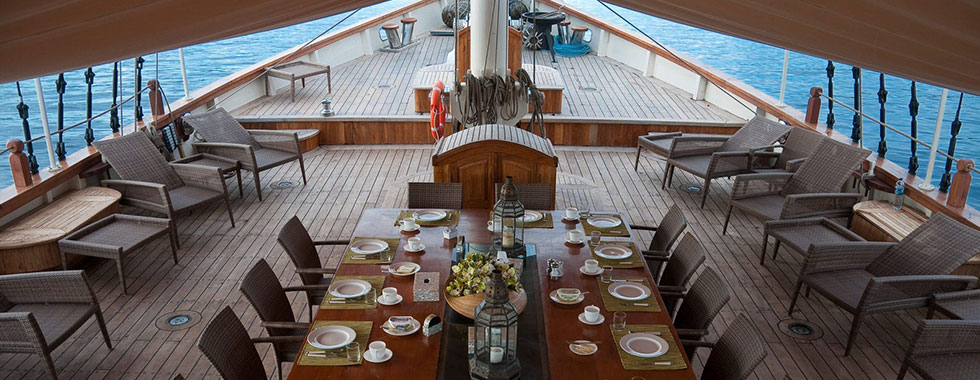 Mutiara Laut Liveaboard - Open Deck Dining Table